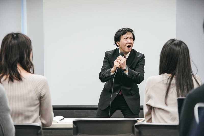 リスクで盛り上げる男性